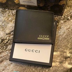 Gucci bifold wallet mens